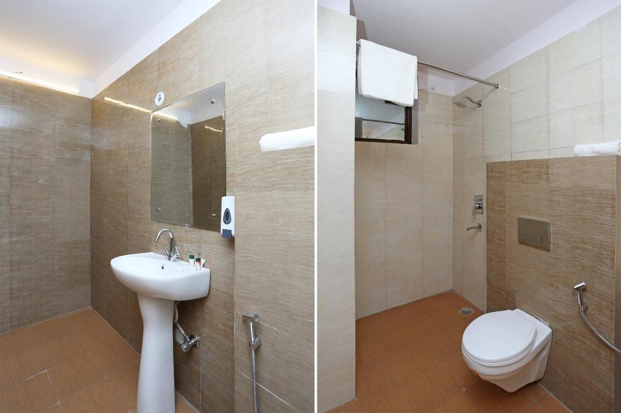 Capital O 12807 Amaira Hotel And Banquets Νόιντα Εξωτερικό φωτογραφία